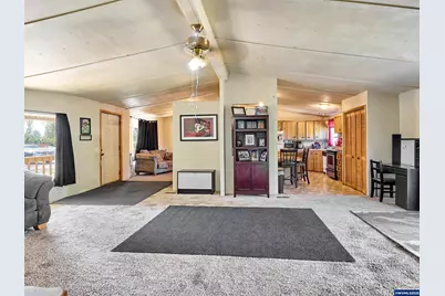 1632 Brown St, Woodburn, OR 97071 - Photo 17