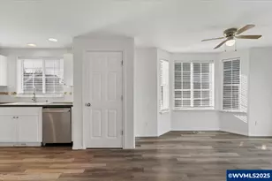 372 Pamela Ct, Jefferson, OR 97352 - Photo 9