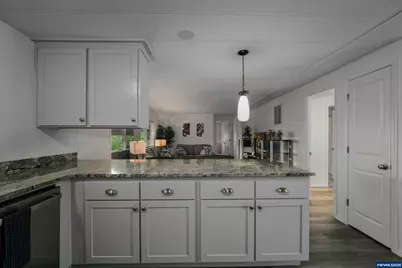 5422 Portland #55 Rd NE, Salem, OR 97305 - Photo 17