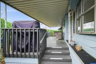 5422 Portland Rd NE, Salem, OR 97305 - Photo 3