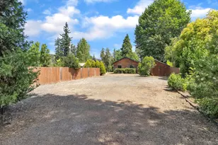 328 S 1st St, Mill City, OR 97360 - Photo 11