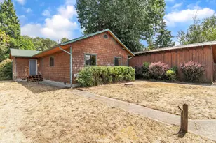 328 S 1st St, Mill City, OR 97360 - Photo 13