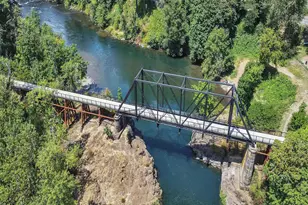 328 S 1st St, Mill City, OR 97360 - Photo 9