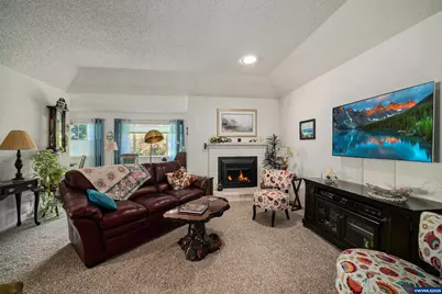 1624 Sunrise Cir NW, Salem, OR 97304 - Photo 7