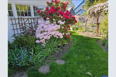 578 23rd St NE, Salem, OR 97301 - Photo 43