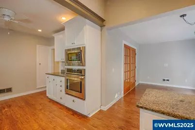 578 23rd St NE, Salem, OR 97301 - Photo 15