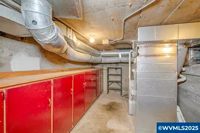 578 23rd St NE, Salem, OR 97301 - Photo 27