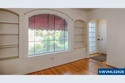 578 23rd St NE, Salem, OR 97301 - Photo 3