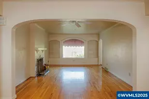 578 23rd St NE, Salem, OR 97301 - Photo 5