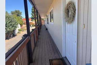 271 E Clay St, Monmouth, OR 97361 - Photo 23