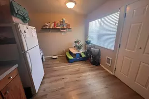 271 E Clay St, Monmouth, OR 97361 - Photo 7