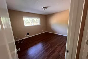 271 E Clay St, Monmouth, OR 97361 - Photo 13