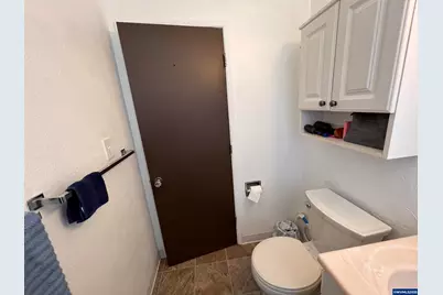 271 E Clay St, Monmouth, OR 97361 - Photo 9