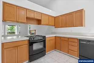 980 Burley Hill Dr NW, Salem, OR 97304 - Photo 9