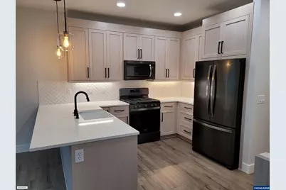 Lot C NW Crater Lake Dr, Dallas, OR 97338 - Photo 9