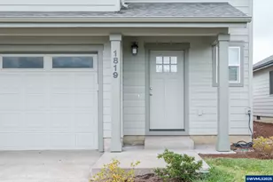 1819 SE Blueberry St, Dallas, OR 97338 - Photo 3