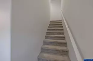 1819 SE Blueberry St, Dallas, OR 97338 - Photo 19