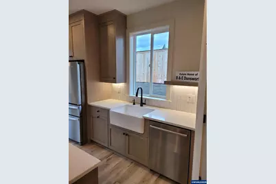 Lot E NW Crater Lake Dr, Dallas, OR 97338 - Photo 9