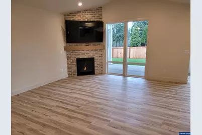 Lot E NW Crater Lake Dr, Dallas, OR 97338 - Photo 17