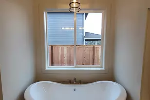 Lot E NW Crater Lake Dr, Dallas, OR 97338 - Photo 31