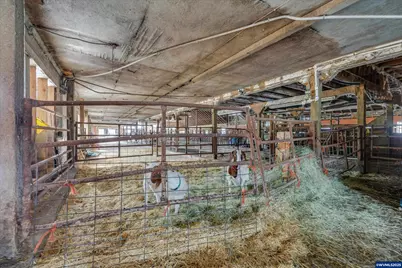 21303 S Central Point Rd, Oregon City, OR 97045 - Photo 23