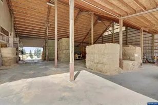 21303 S Central Point Rd, Oregon City, OR 97045 - Photo 31