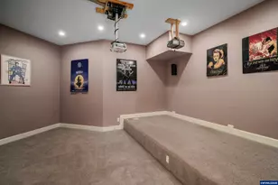 7002 Rainbow Dr SE, Salem, OR 97306 - Photo 31