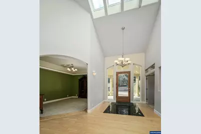 7002 Rainbow Dr SE, Salem, OR 97306 - Photo 5