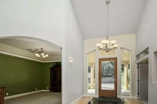 7002 Rainbow Dr SE, Salem, OR 97306 - Photo 5