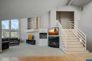 7002 Rainbow Dr SE, Salem, OR 97306 - Photo 15