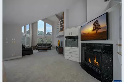 7002 Rainbow Dr SE, Salem, OR 97306 - Photo 9