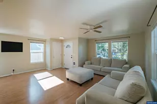 3161 31st Ave SE, Albany, OR 97322 - Photo 9