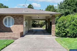 1215 10th Av SW, Albany, OR 97321 - Photo 5