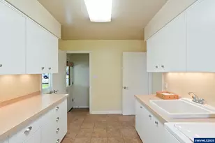 1215 10th Av SW, Albany, OR 97321 - Photo 33