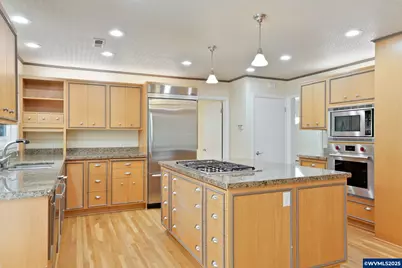 1215 10th Av SW, Albany, OR 97321 - Photo 15