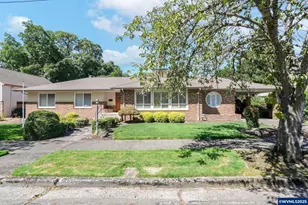 1215 10th Av SW, Albany, OR 97321 - Photo 1