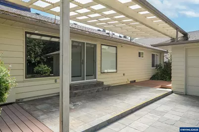 1215 10th Av SW, Albany, OR 97321 - Photo 47