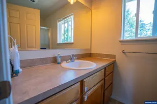 2872 Bluff Ave SE, Salem, OR 97302 - Photo 37