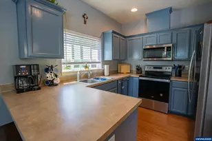 2872 Bluff Ave SE, Salem, OR 97302 - Photo 9