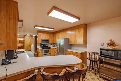 23547 Woods Creek Rd, Philomath, OR 97370 - Photo 11