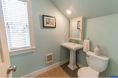 611 SW 27th Wy, Lincoln City, OR 97367 - Photo 21