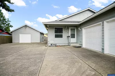 484 Travis Ct NE, Salem, OR 97301 - Photo 3