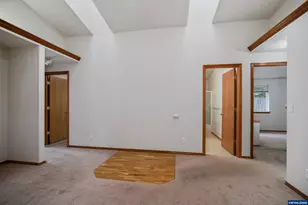 484 Travis Ct NE, Salem, OR 97301 - Photo 7