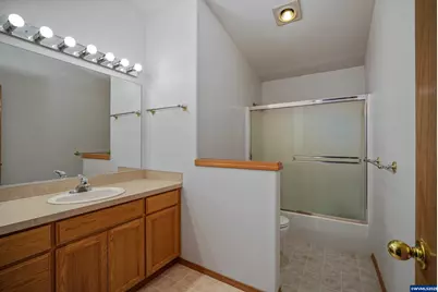 484 Travis Ct NE, Salem, OR 97301 - Photo 21