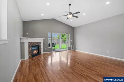 6068 NE Tuscan Lp, Albany, OR 97321 - Photo 11