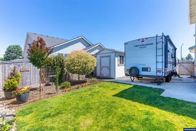 449 NE Pine St, Sublimity, OR 97385 - Photo 45