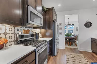 449 NE Pine St, Sublimity, OR 97385 - Photo 17