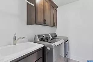 449 NE Pine St, Sublimity, OR 97385 - Photo 37