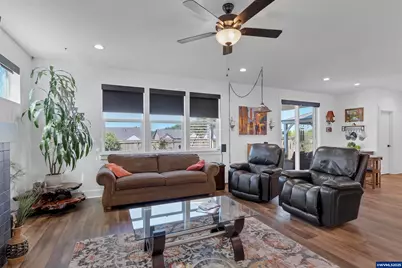 449 NE Pine St, Sublimity, OR 97385 - Photo 13