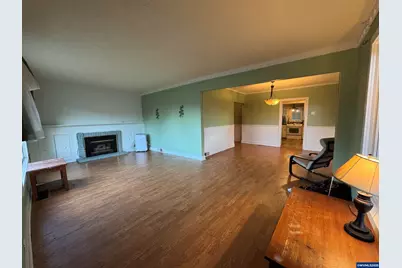 389 C St, Independence, OR 97351 - Photo 9